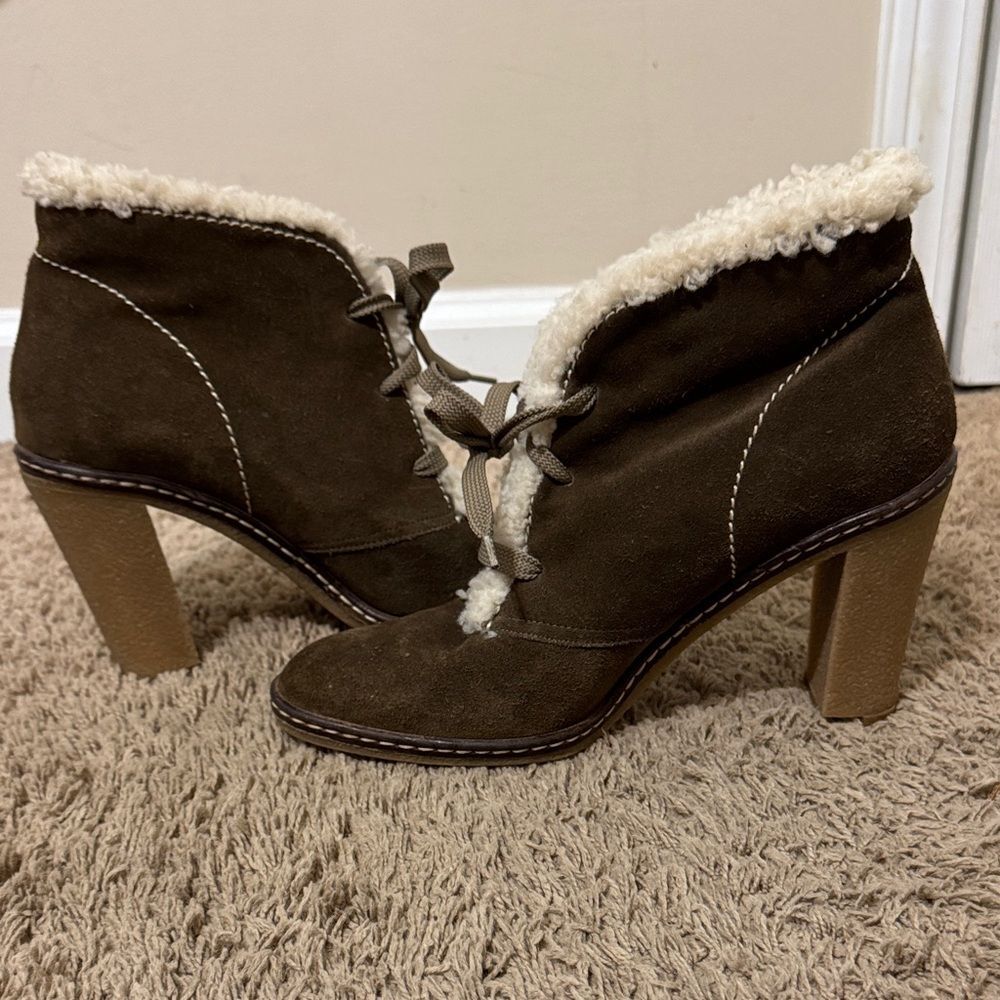 Coach Jamie Brown Suede Sherpa Trim Rubber Heel Boots Size 9.5 Y2K Retro Winter